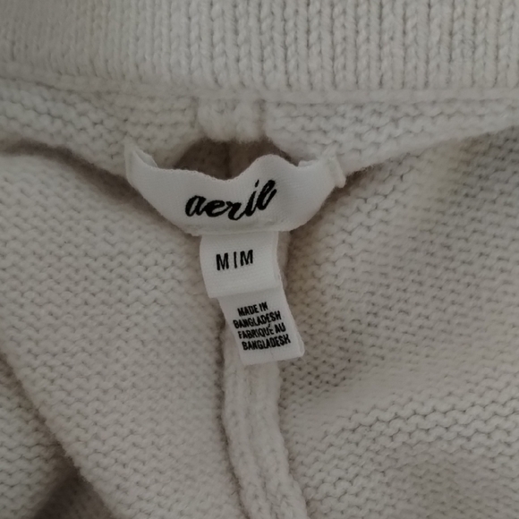 Aerie Cream Pants with Black Pattern - Picture 9 of 15